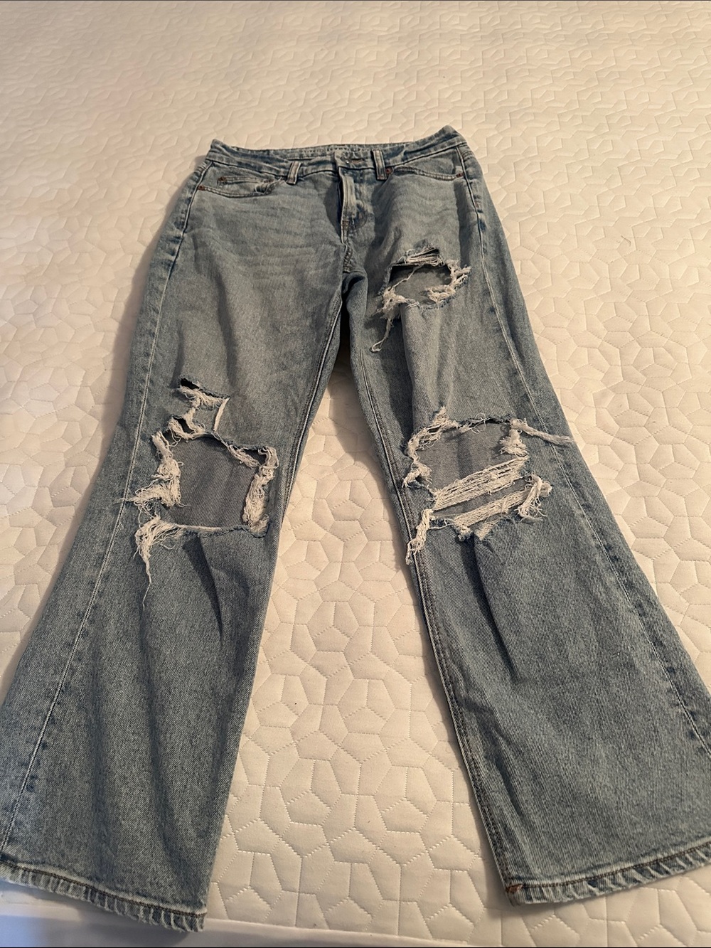 Women's American Eagle Distressed Light Blue Straight Leg Jeans